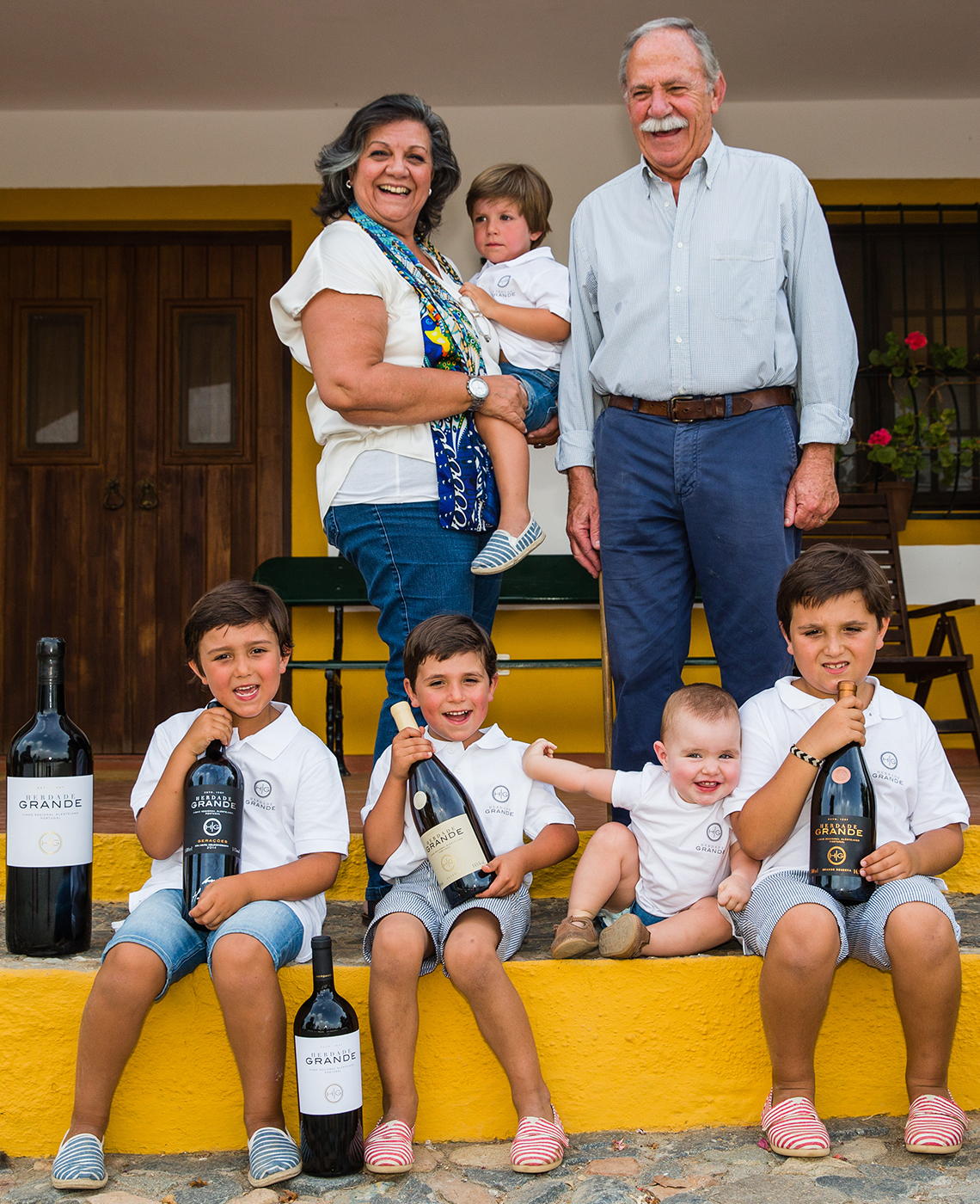 Familia_Bottle